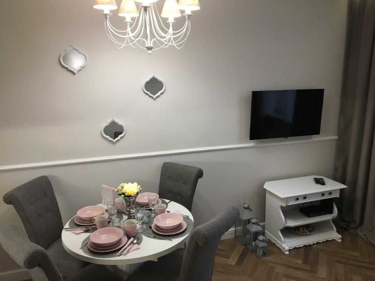 Family & Business Sauna Apartments Sienkiewicza No1 Centrum Plac Lliteratow- Piekny Apartament - 1 Bedroom With Private Sauna, Bath With Hydromassage, Parking Kielce Luaran gambar