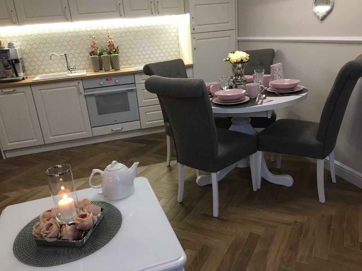 Family & Business Sauna Apartments Sienkiewicza No1 Centrum Plac Lliteratow- Piekny Apartament - 1 Bedroom With Private Sauna, Bath With Hydromassage, Parking Kielce Luaran gambar